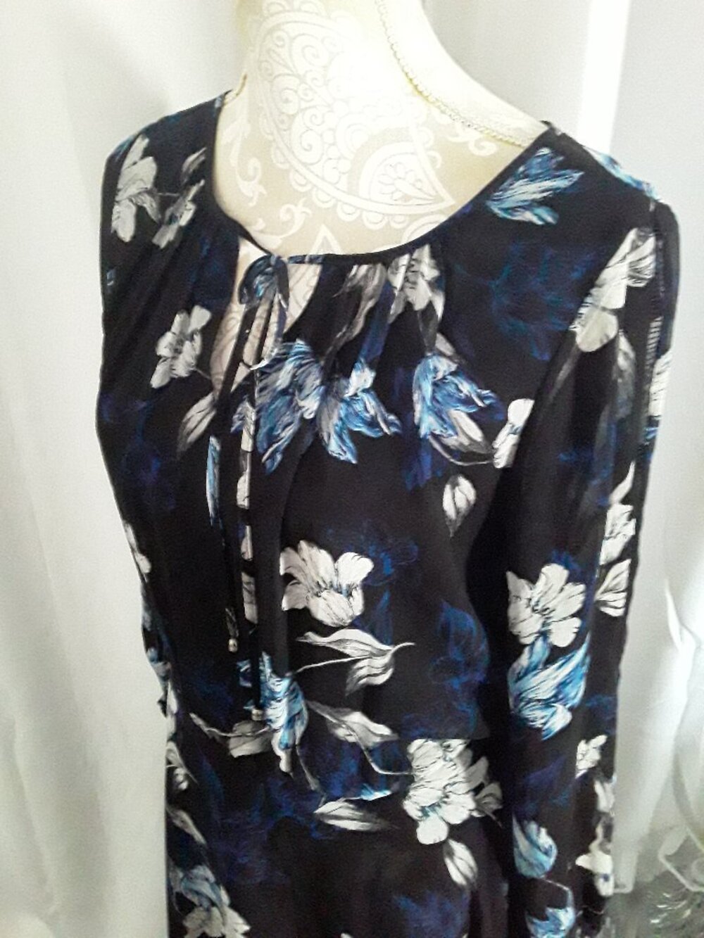 White House black Market beautiful floral sheer cold shoulder black maxi dress 8